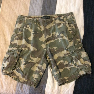 American Eagle Classic Cargo Short